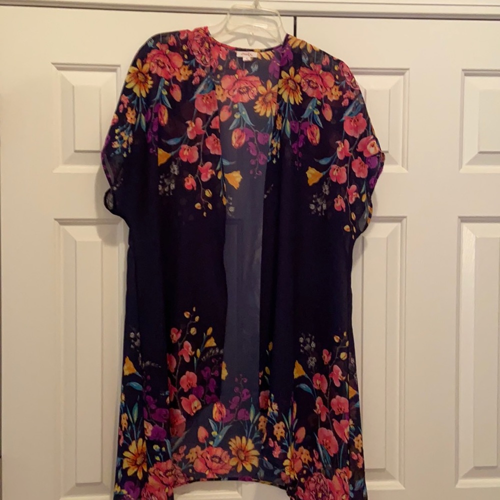 Floral short-sleeve kimono cardigan